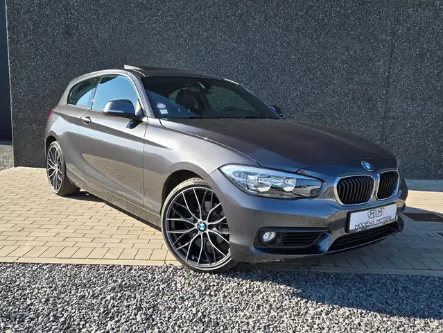 BMW 120 SCHUIFDAK-19''M-VELGEN-PDC