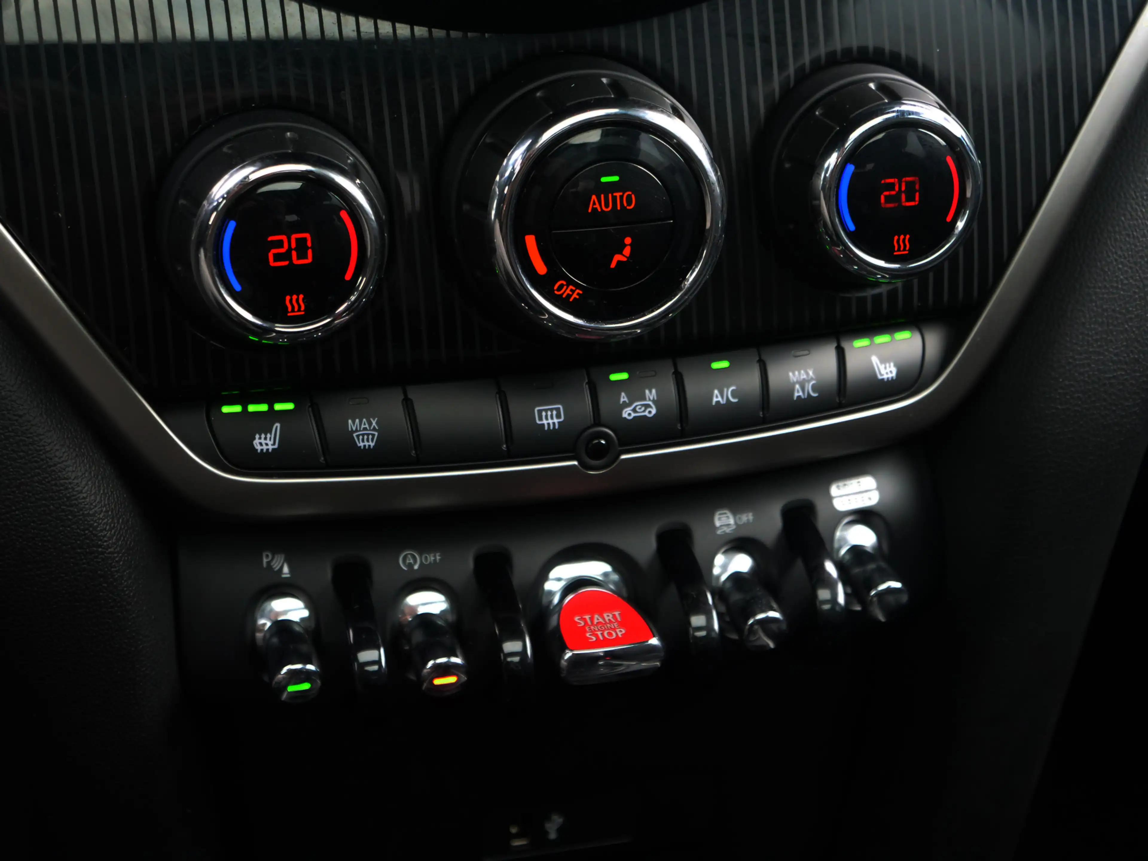 MINI John Cooper Works Countryman Mini 2.0 ALL4 Chili | panorama | harman&kardon | k — photo 9