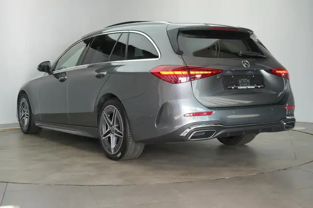 Mercedes-Benz 300 view 5