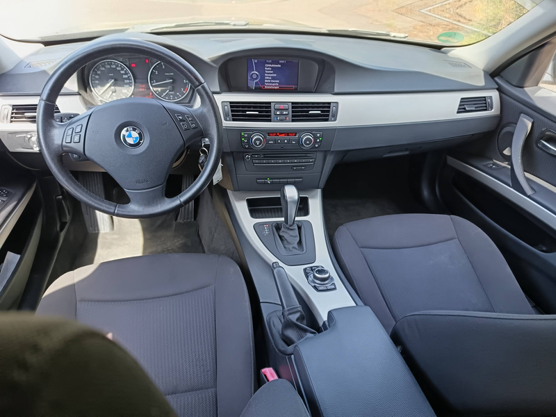 BMW 318 318i Touring Aut. Edition Exclusive — photo 6