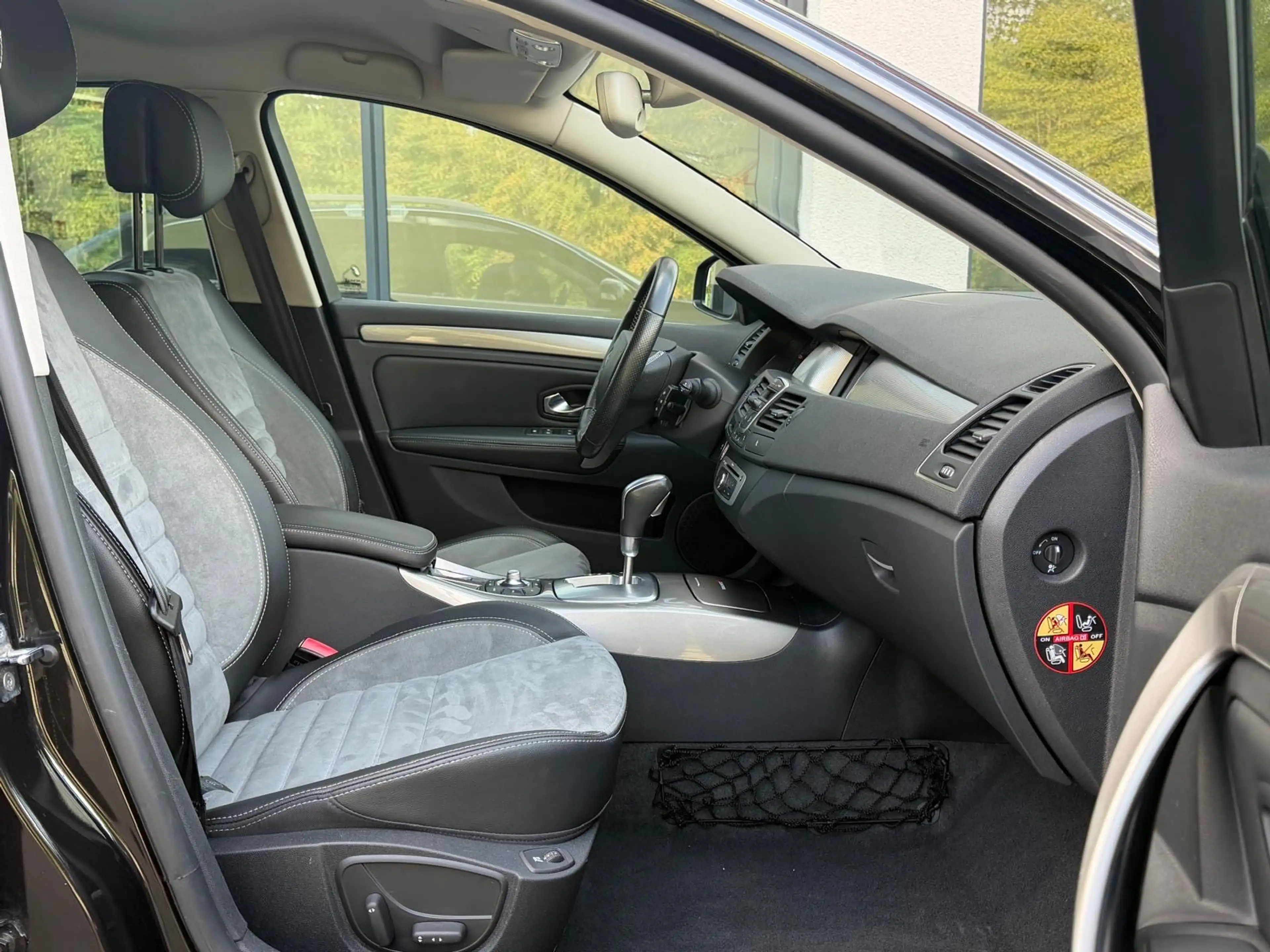 Renault Laguna GT 2.0 dCi 1. Hand Lückenlos Scheckheft 8-Fach Bereifung HU/AU:NEU — photo 11