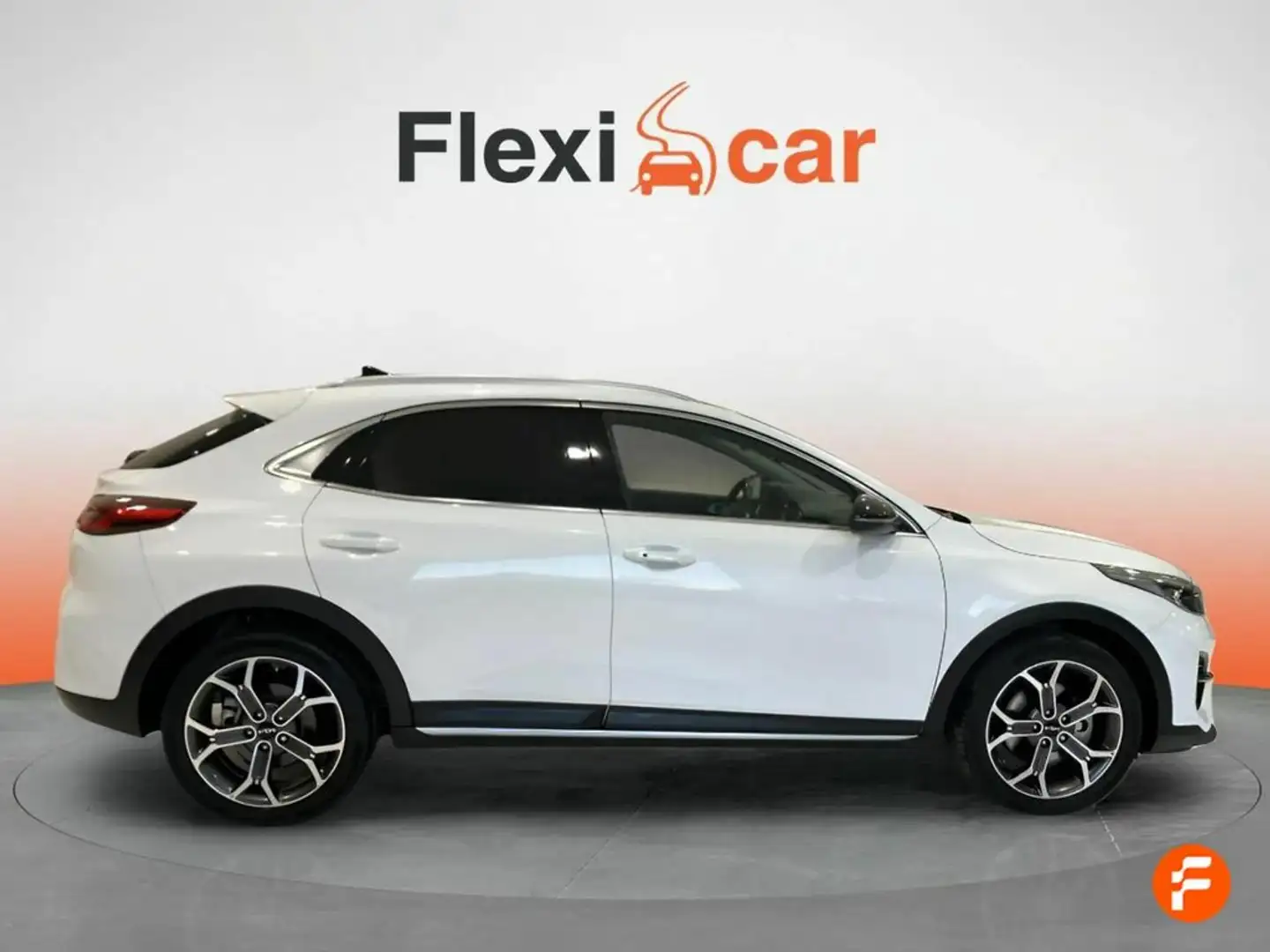 Kia XCeed 1.6 GDi PHEV 104kW (141CV) eMotion Blanco - 2