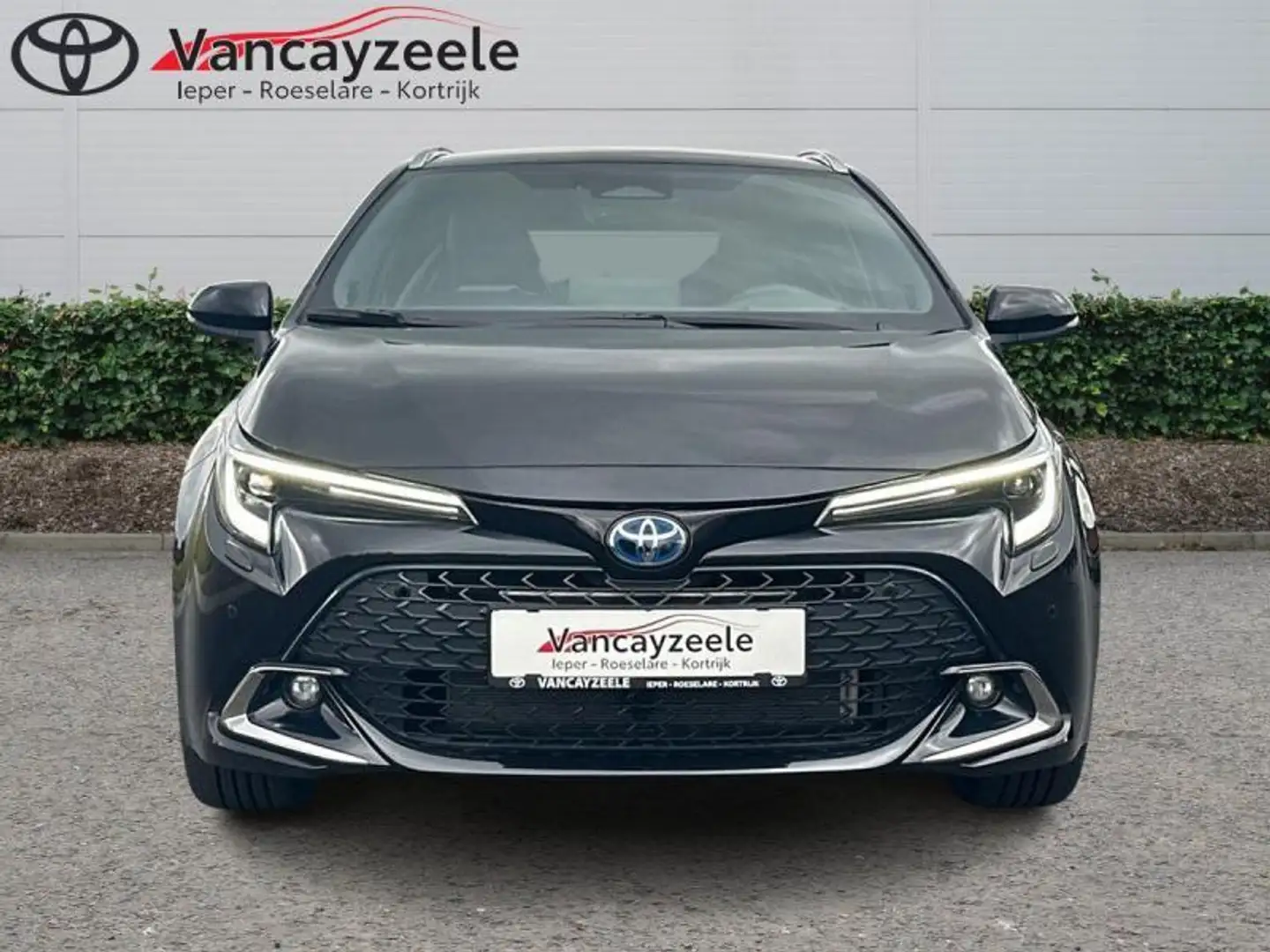 Toyota Corolla TS Premium+cam+nav+sens V&A Zwart - 2