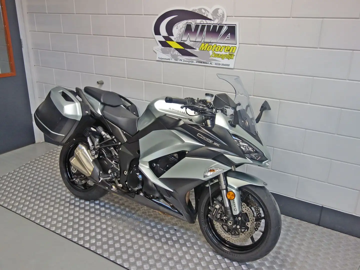 Kawasaki Z1000 SX Gris - 2
