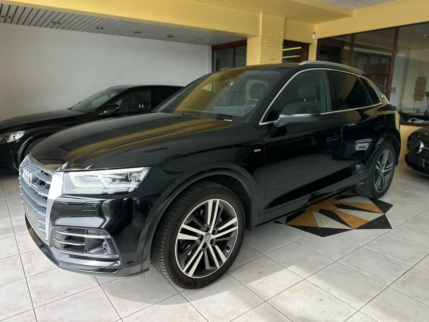 Audi Q5 35 TDI S tronic S line - 2