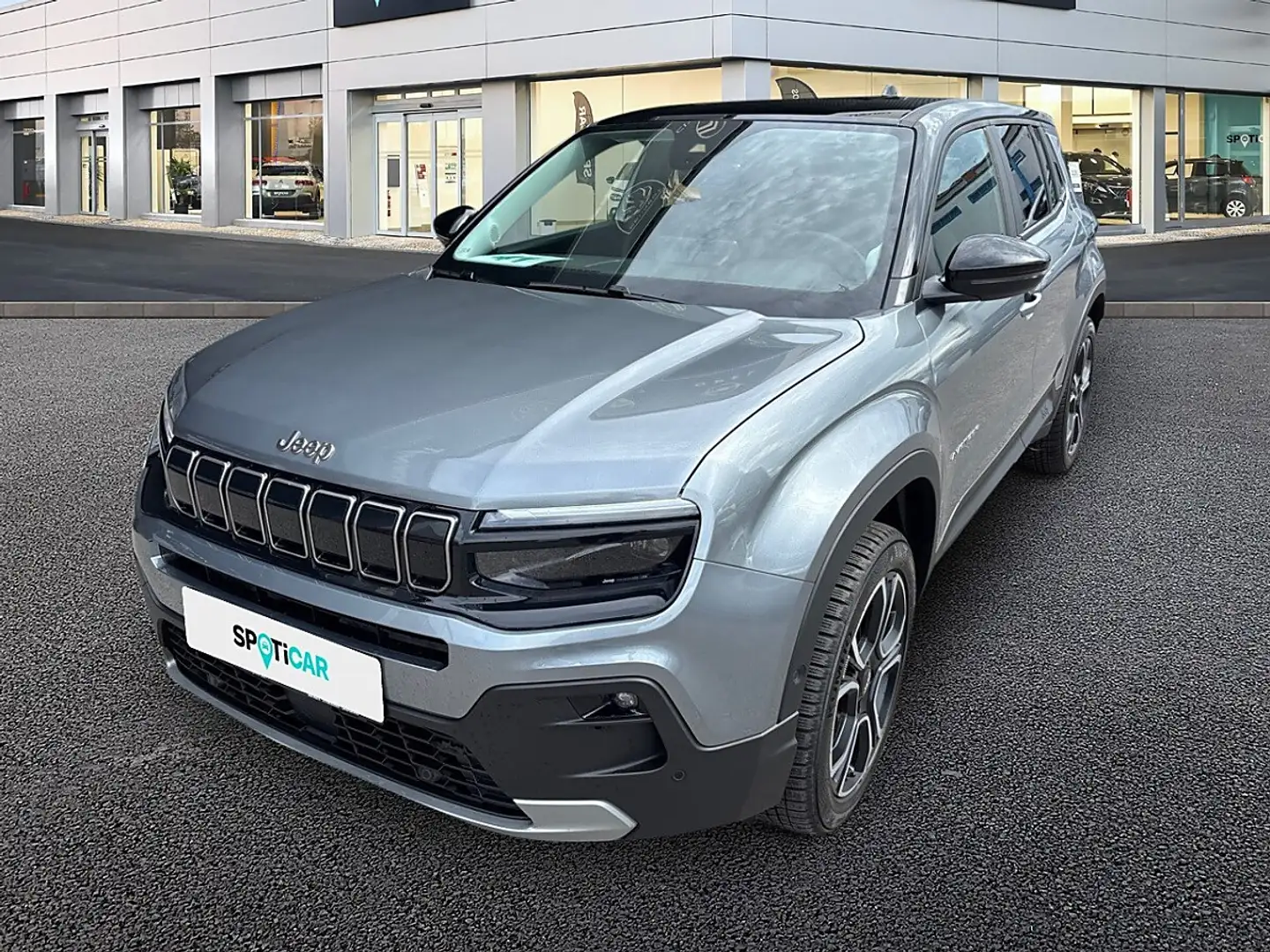 Jeep Avenger 1.2 e-Hybrid Summit e-DCT6 Grau - 1