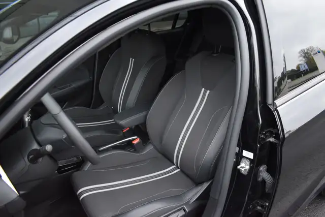 Opel Corsa view 11