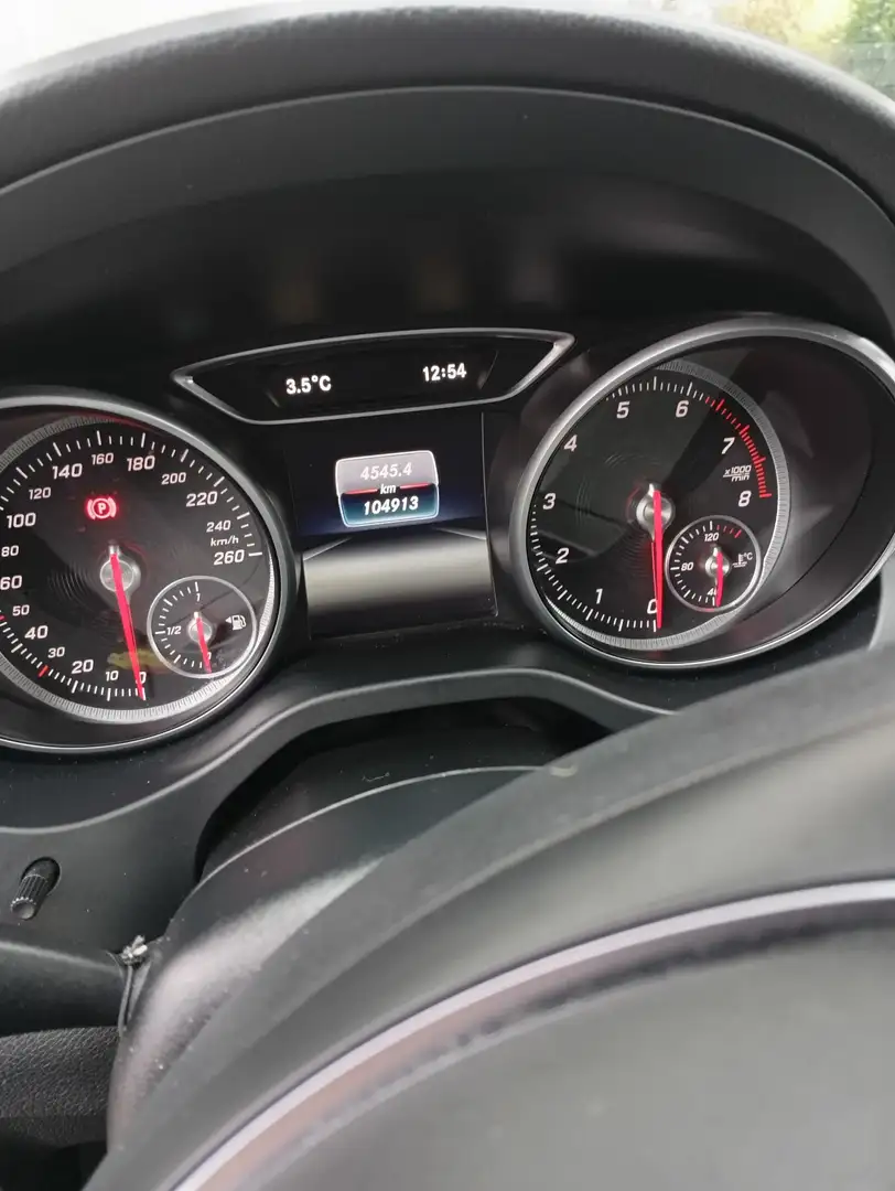 Mercedes-Benz CLA 200 - 2