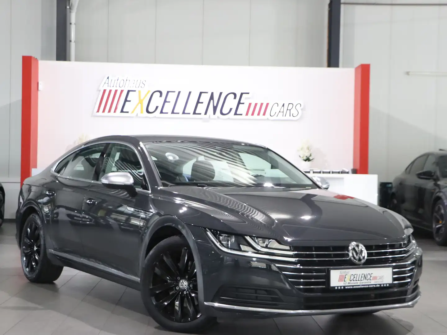 Volkswagen Arteon 2.0 TSI DSG ELEGANCE / LED,ACC,LANE,NAVI+ Grau - 1