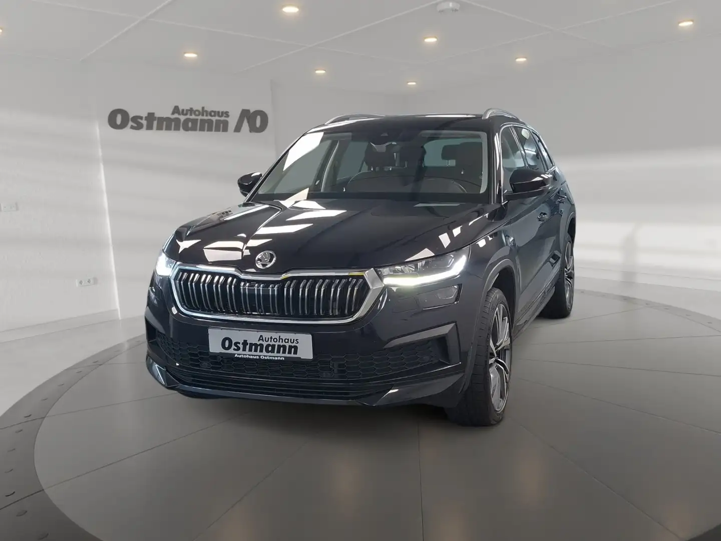 Skoda Kodiaq 2.0 TDI 4x4 L&K AHK/Pano/Sitzklima/DCC/20Z Schwarz - 1