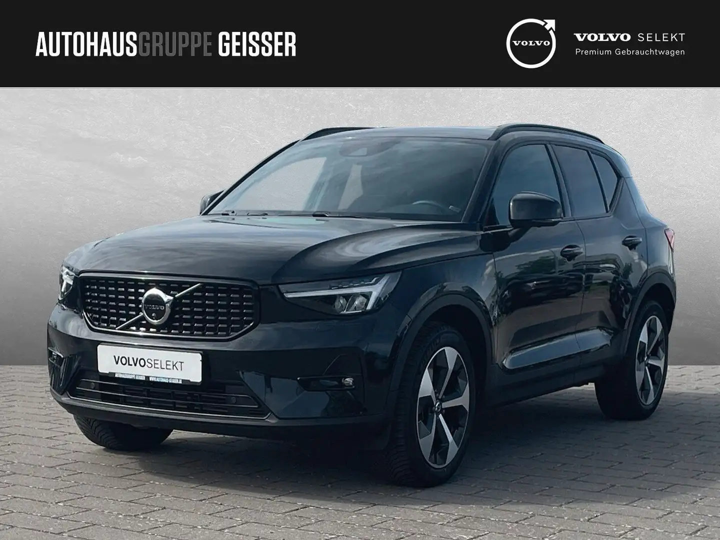 Volvo XC40 T2 Automatik Plus Dark ACC BLIS LED SD Schwarz - 1