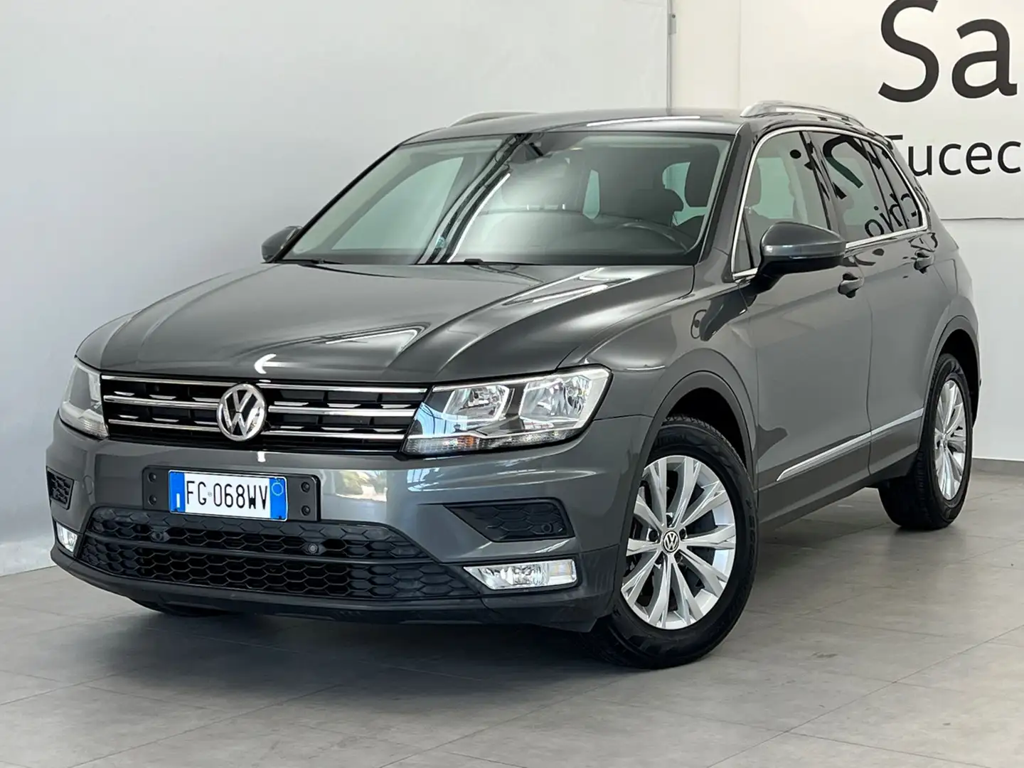 Volkswagen Tiguan Tiguan 1.6 tdi Business 115cv Grigio - 2
