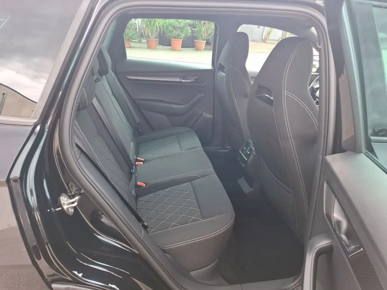 Skoda Karoq SPORTLINE 1,5 TSI DSG Klima Navi Rückfahrkamera, миниатюра 15
