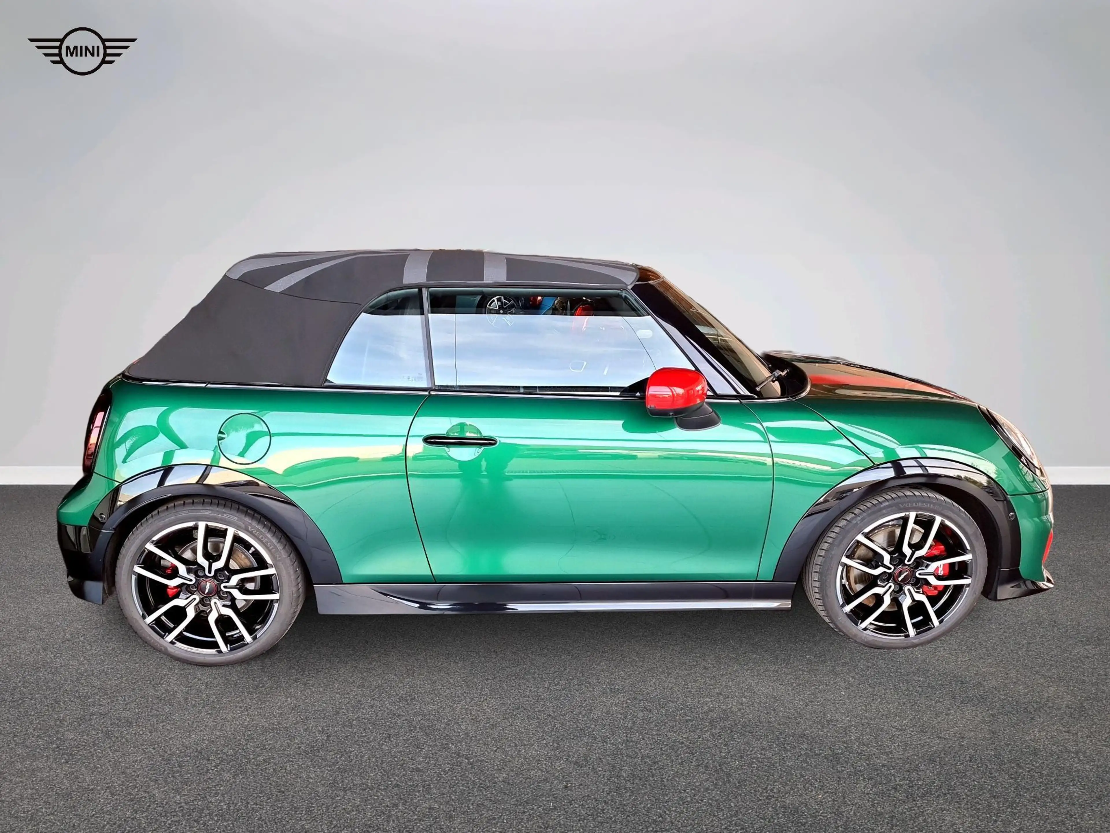 MINI John Cooper Works Cabrio John Cooper Works Trim — photo 2