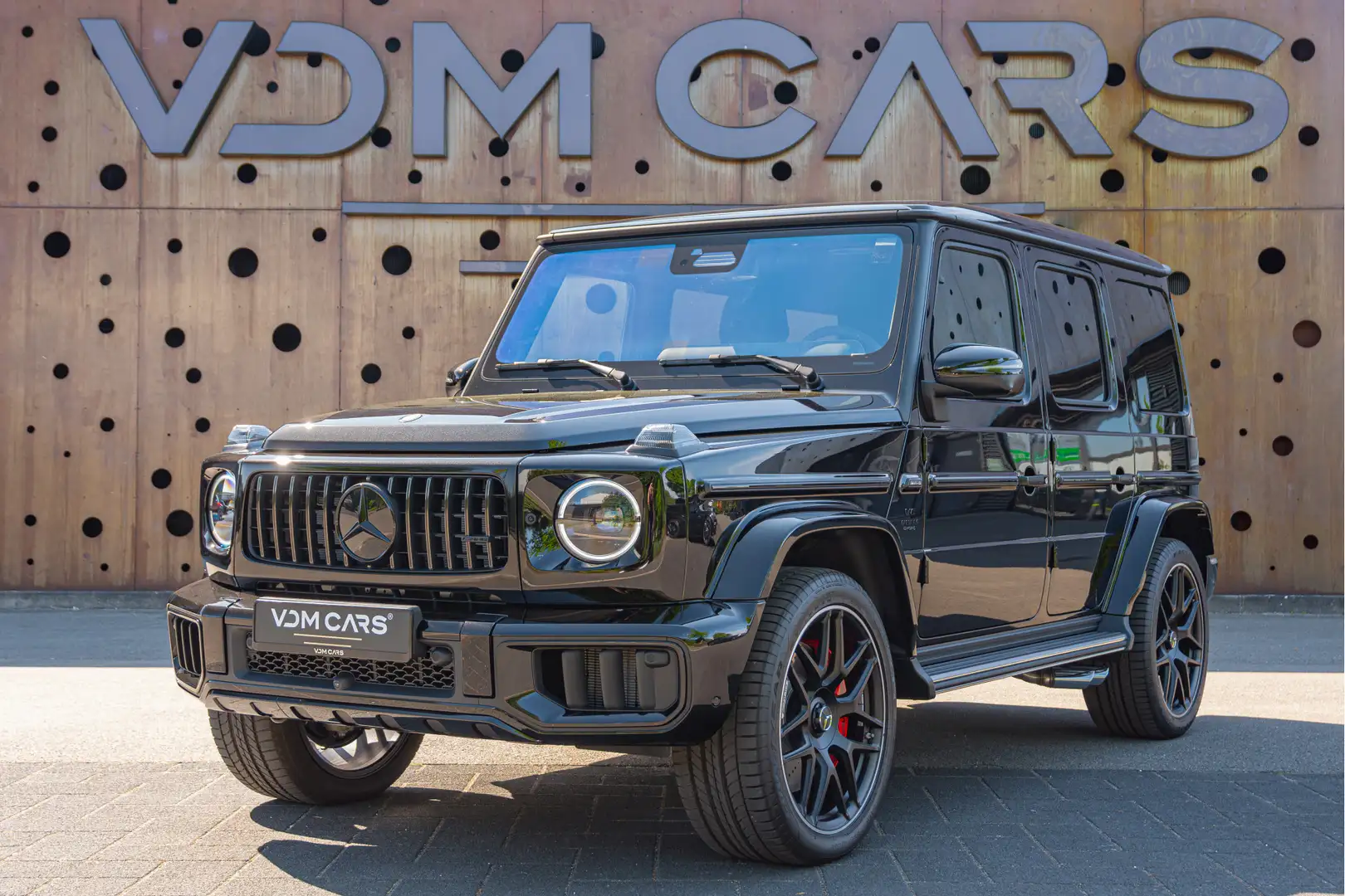 Mercedes-Benz G 63 AMG | MY25 | A22 | Comfort-Pakket | Carbon | Superior Zwart - 1