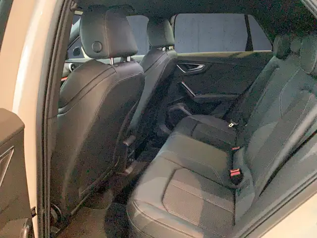 Audi SQ2 view 12