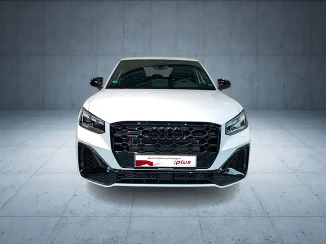 Audi SQ2 view 8