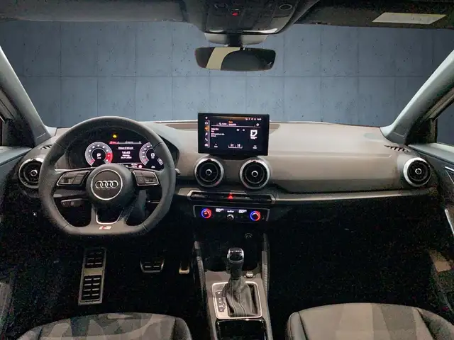 Audi SQ2 view 11