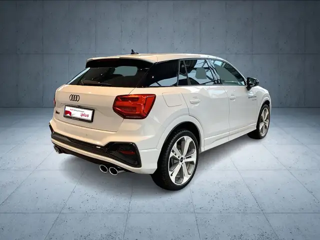 Audi SQ2 view 5