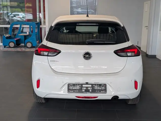 Opel Corsa view 11