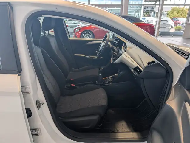Opel Corsa view 4