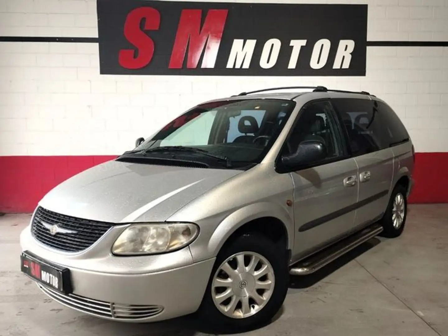 Chrysler Voyager 2.5 CRD LX Gris - 1