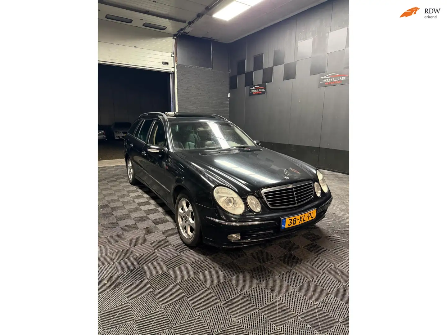 Mercedes-Benz E 320 Combi CDI Avantgarde | Pano | 7P | Memory | Leder Zwart - 1