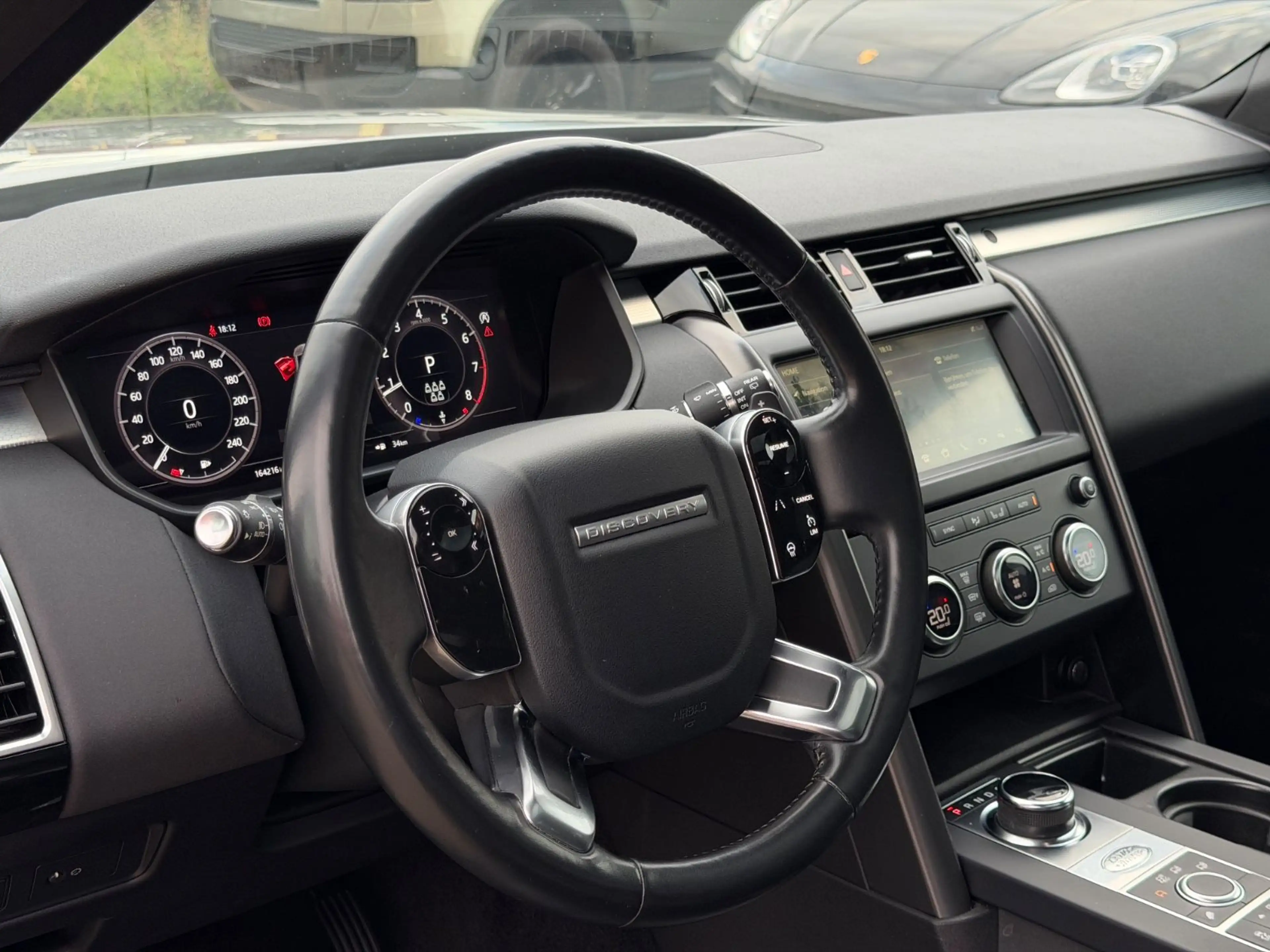 Land Rover Discovery 5 Landmark Dynamic Pano/7-Sitzer — photo 11