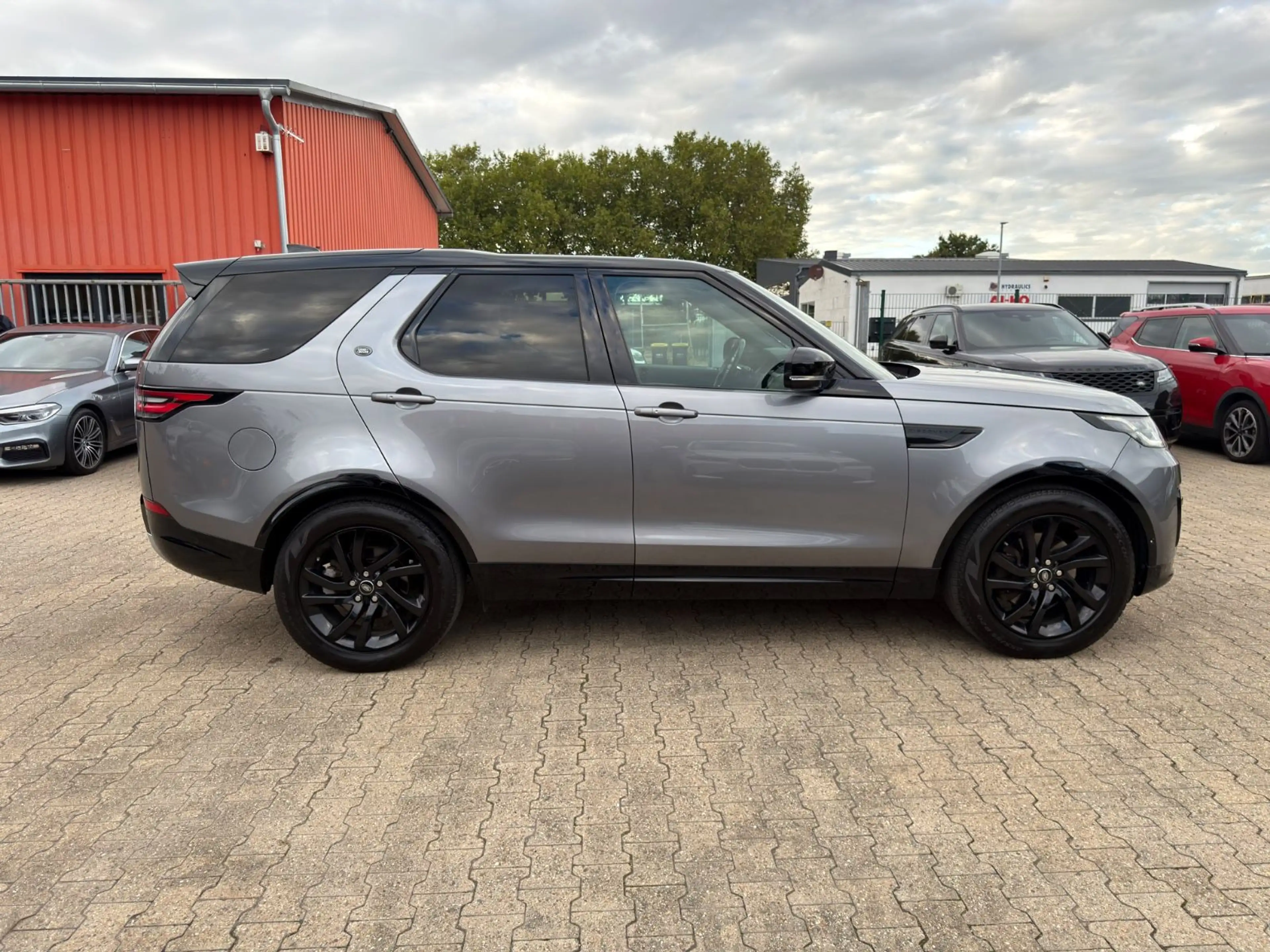 Land Rover Discovery 5 Landmark Dynamic Pano/7-Sitzer — photo 5