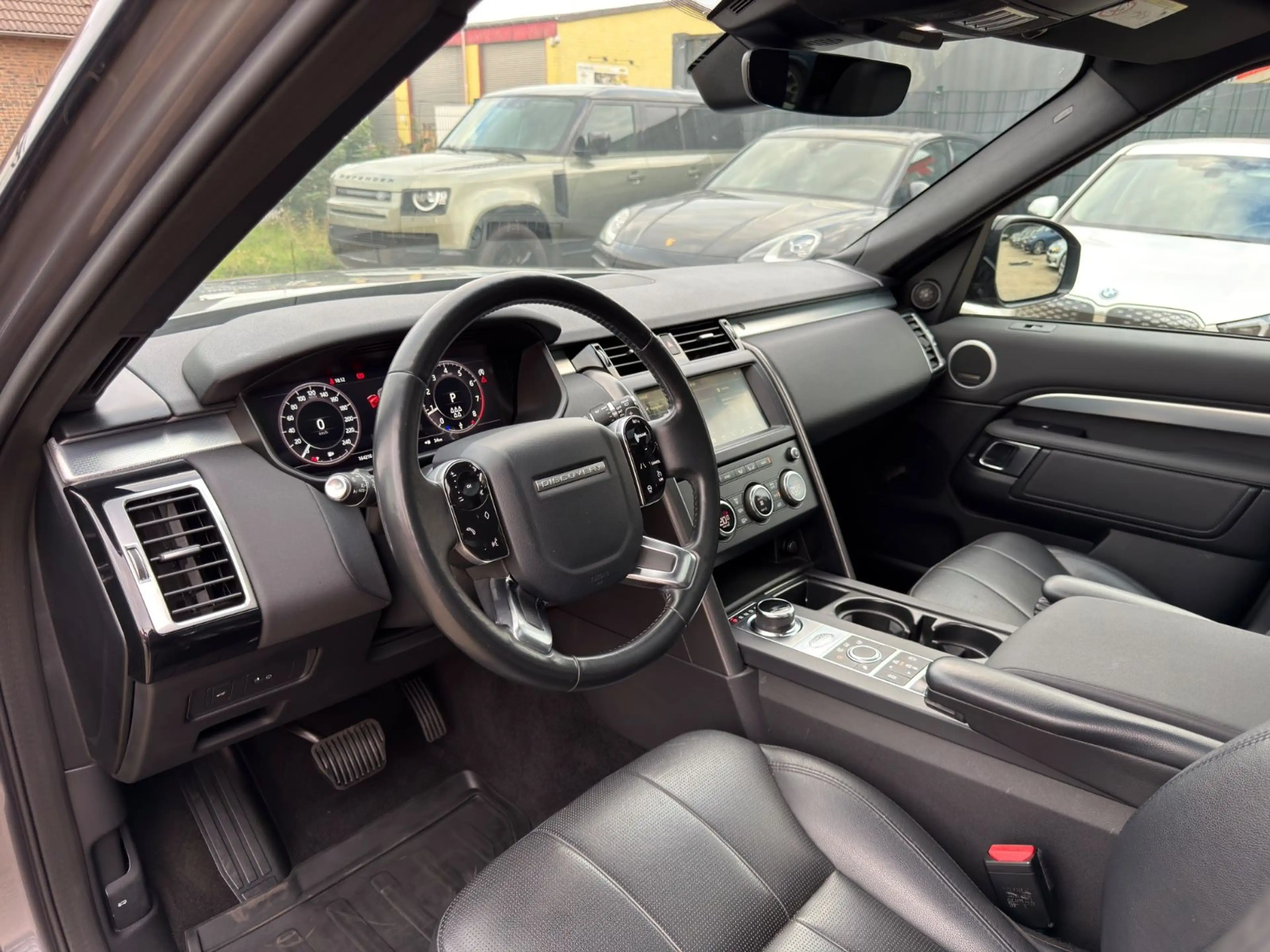 Land Rover Discovery 5 Landmark Dynamic Pano/7-Sitzer — photo 10