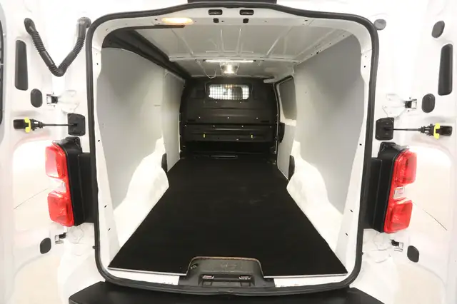 Citroen Jumpy view 3