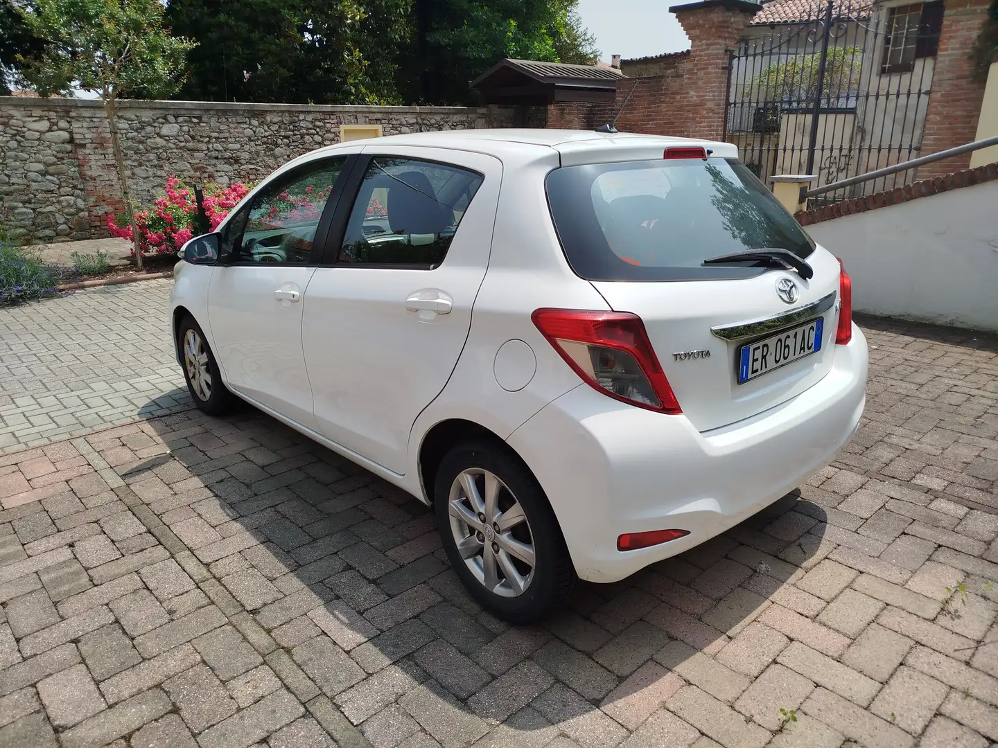 Toyota Yaris Yaris 2013 5p 1.4 90cv Bianco - 2