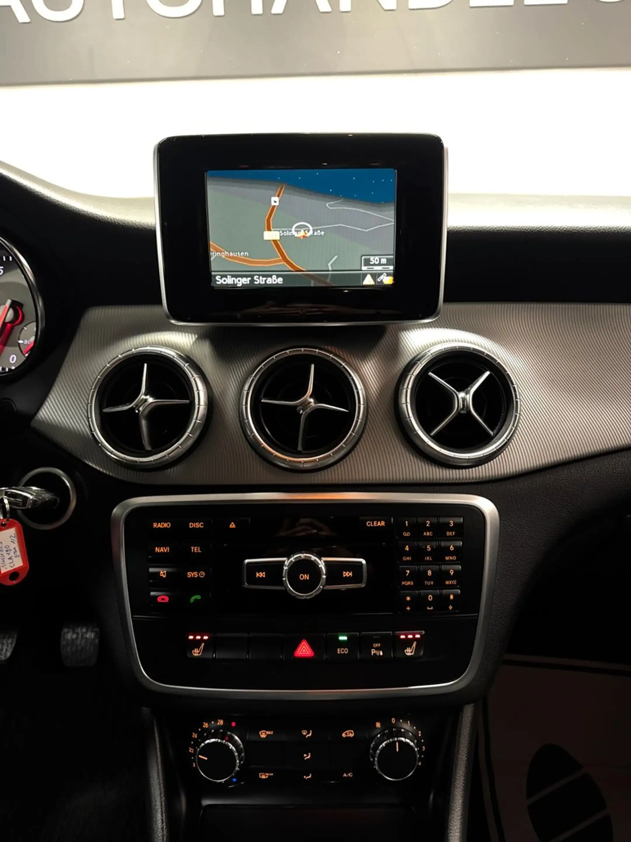 Mercedes-Benz CLA 180 *NAVIGATION*BI-XENON*H.KARDON* — photo 15