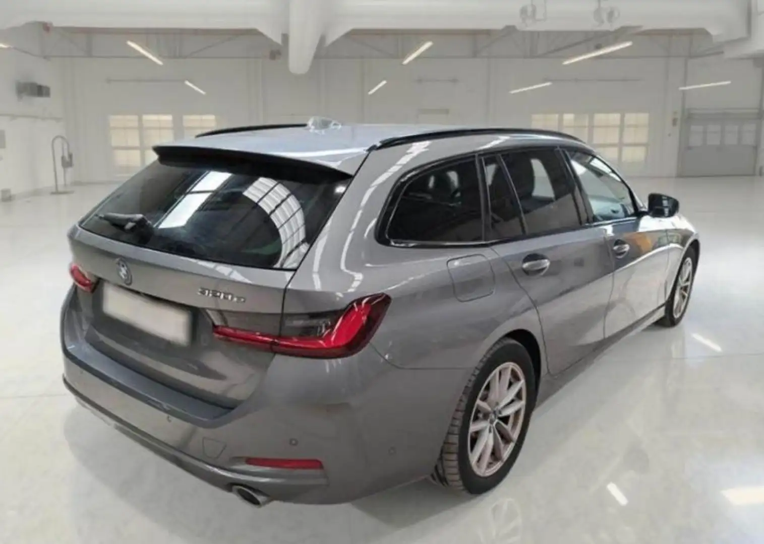 BMW 320 e Touring Grigio - 2