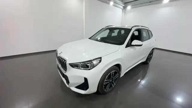 BMW X1 view 2