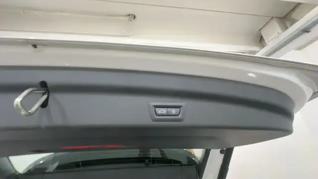 BMW X1 view 8