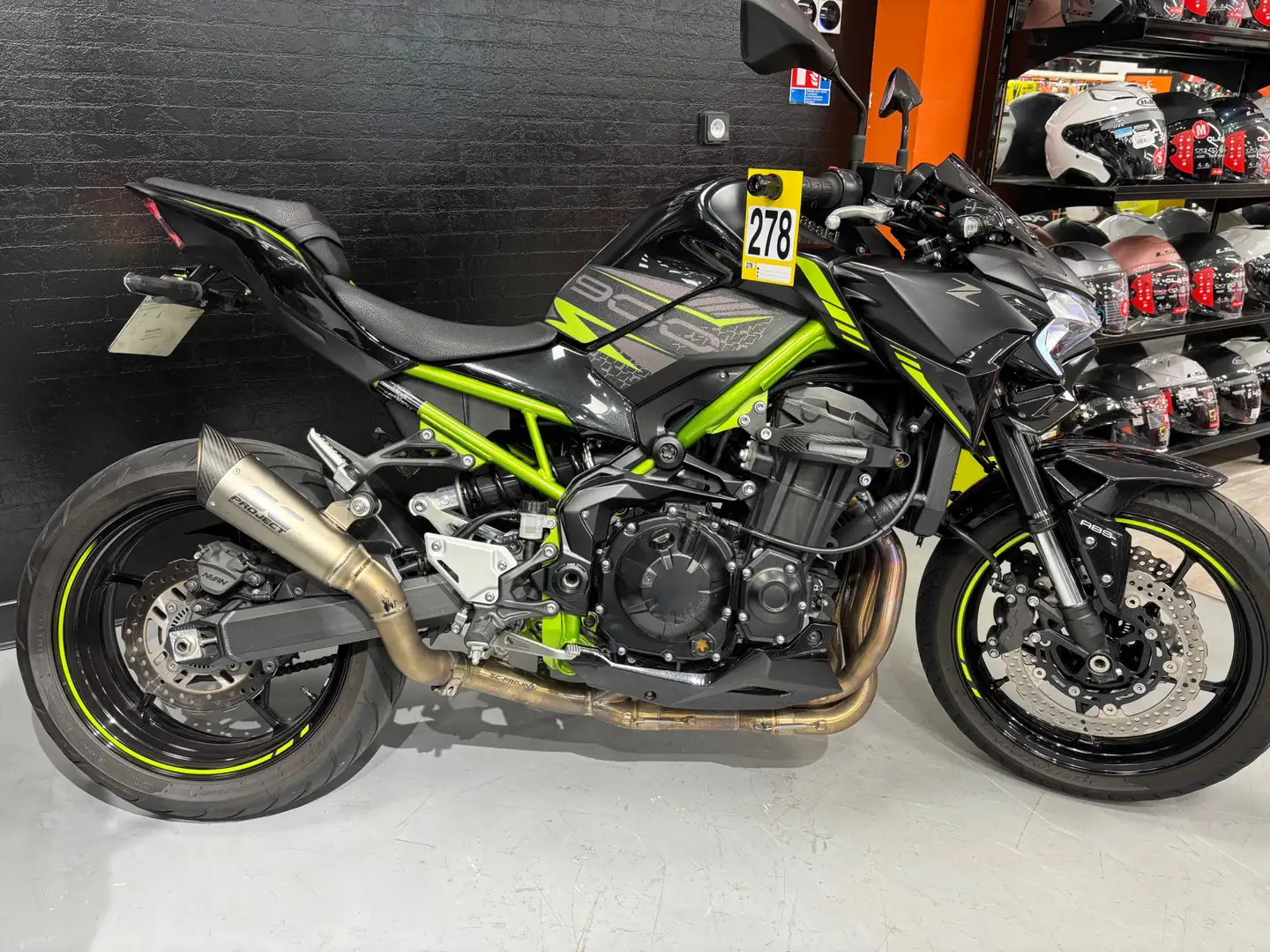 Kawasaki Z 900 Noir - 2