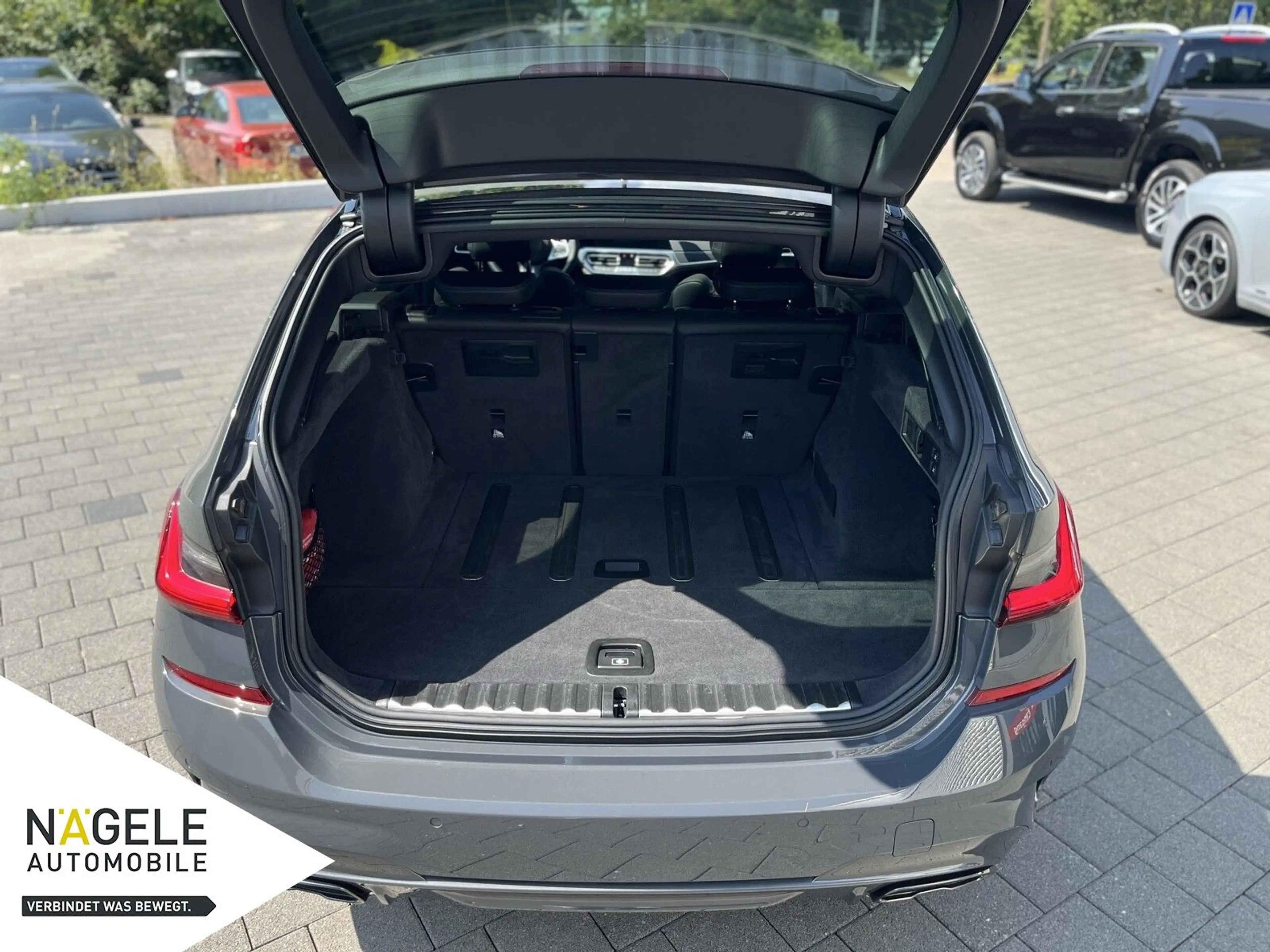 BMW 340 Touring xDrive M Sport|ACC+HUD+PANO+H&K — photo 13