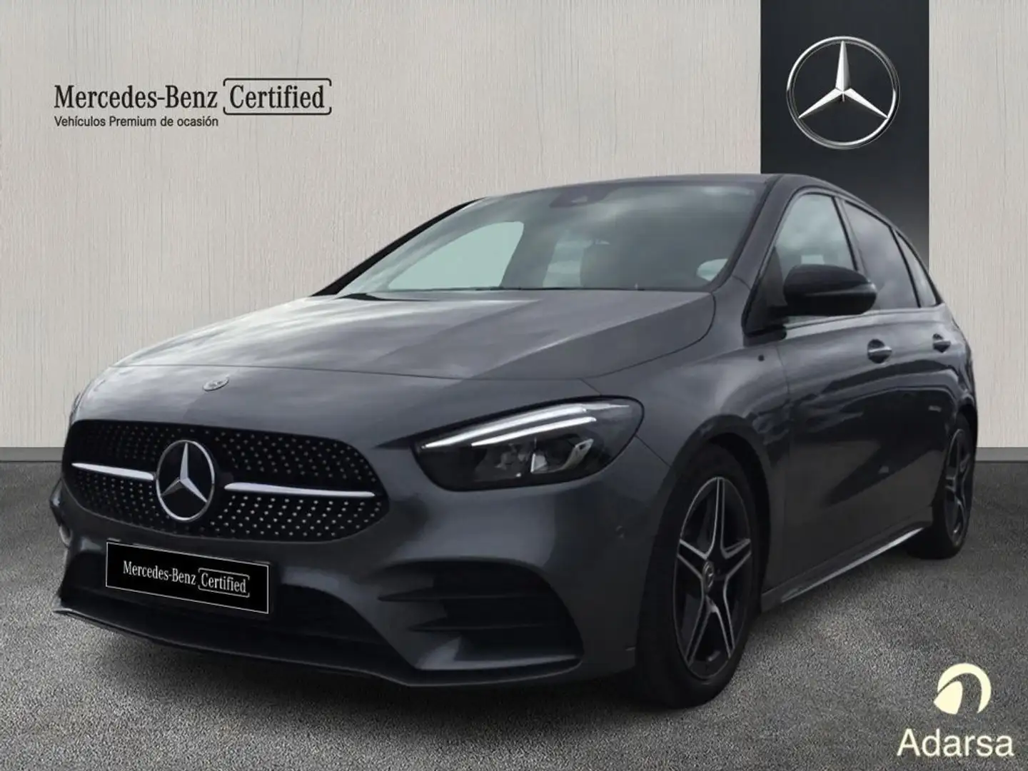 Mercedes-Benz B 180 AMG Line - 1