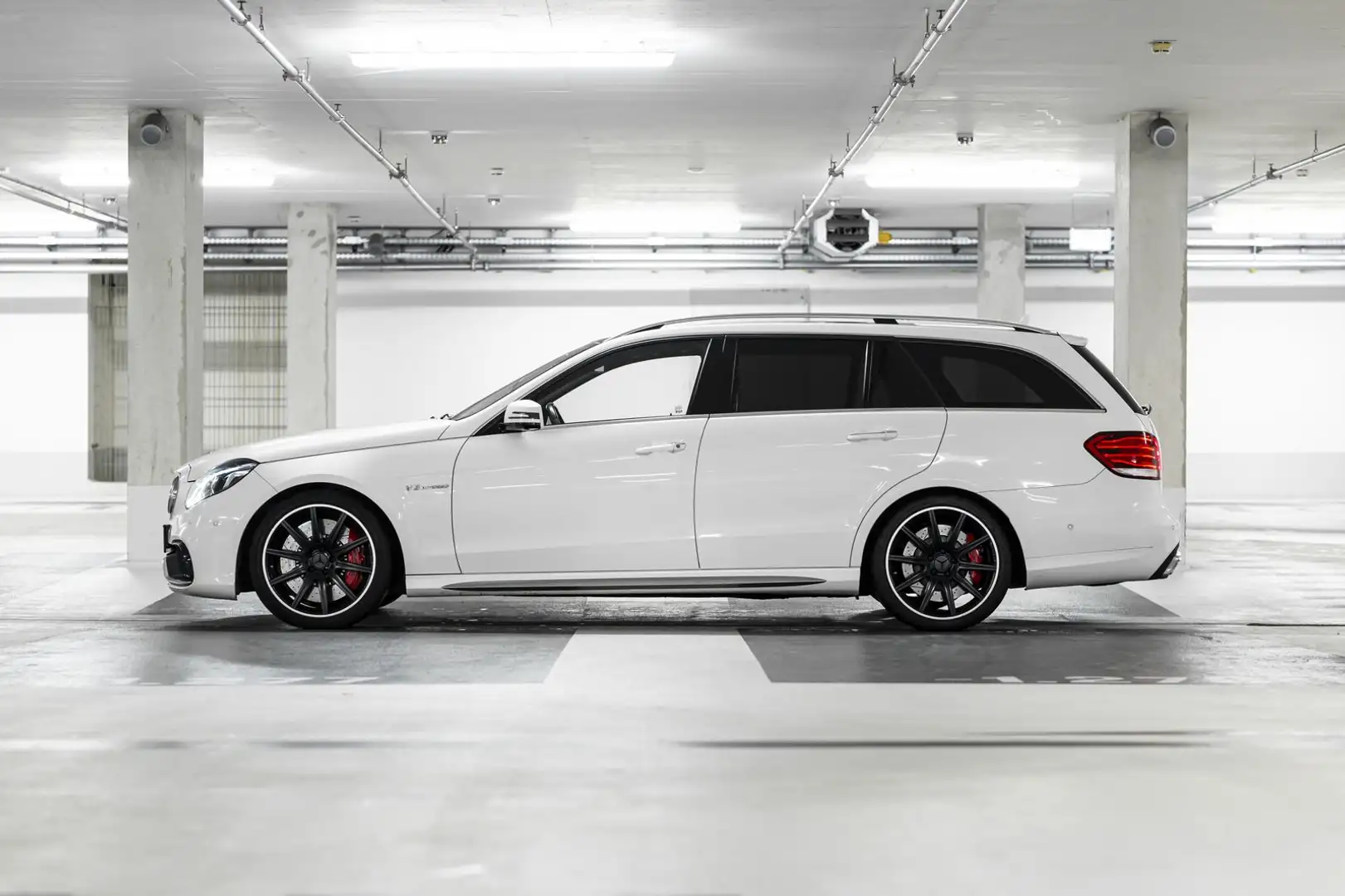 Mercedes-Benz E 63 AMG S 4M T-Modell Pano|H/K|Distronic|Memory Blanc - 2