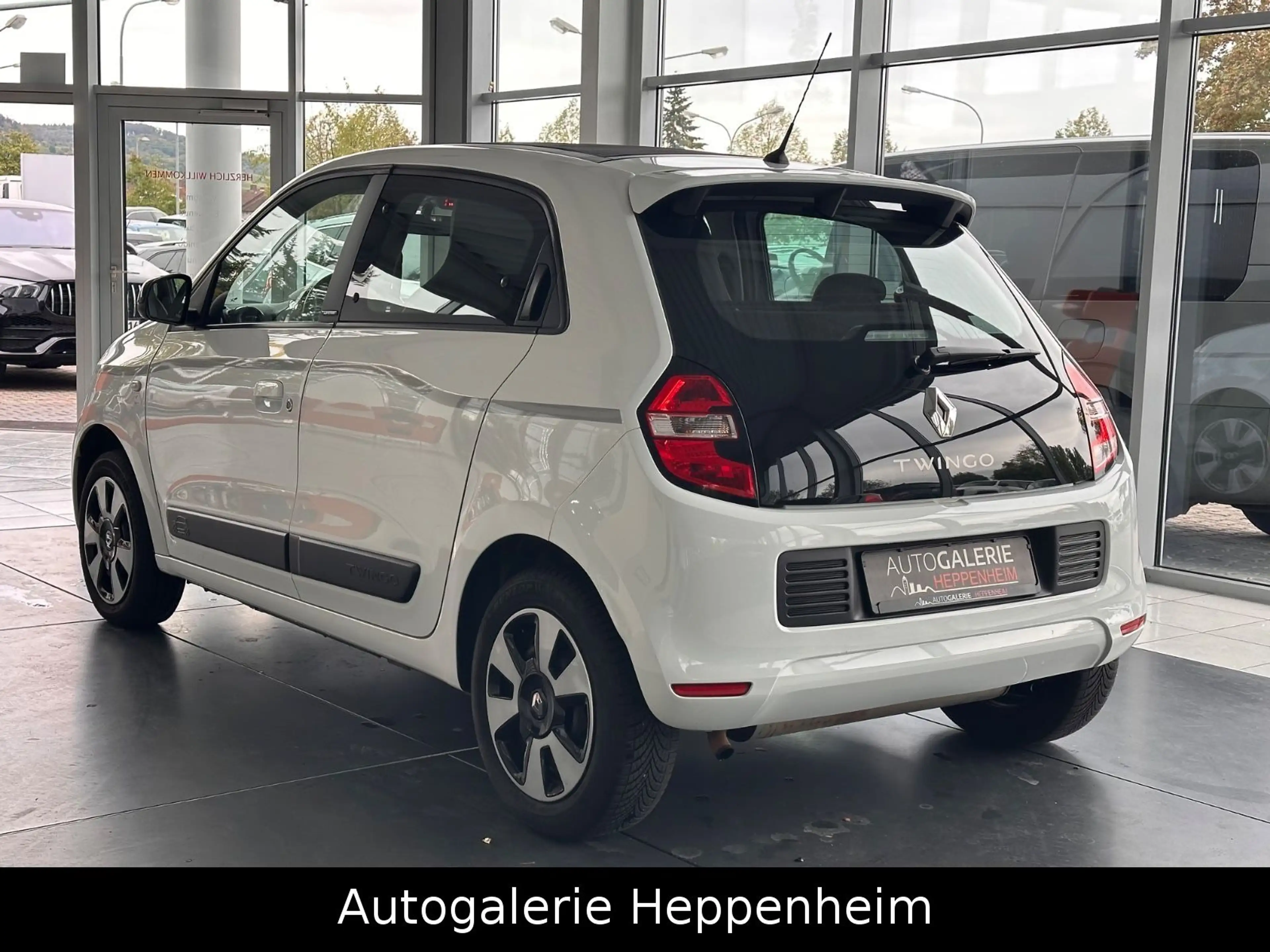 Renault Twingo Limited — photo 7