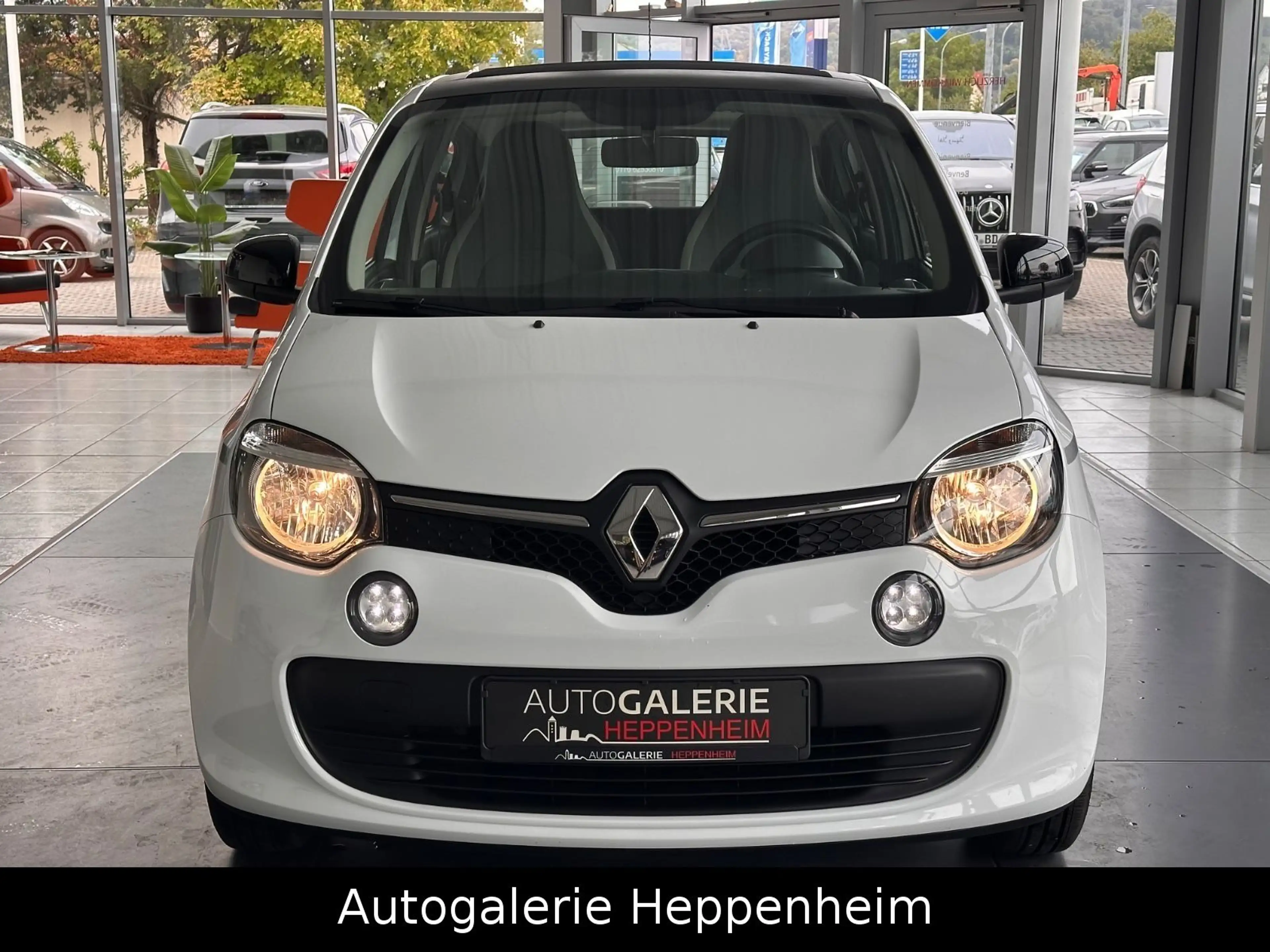 Renault Twingo Limited — photo 2