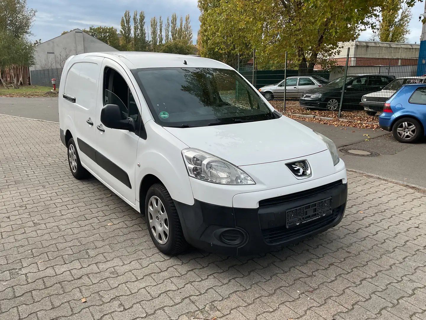 Peugeot Partner 1,6 Klimaanlage Weiß - 1
