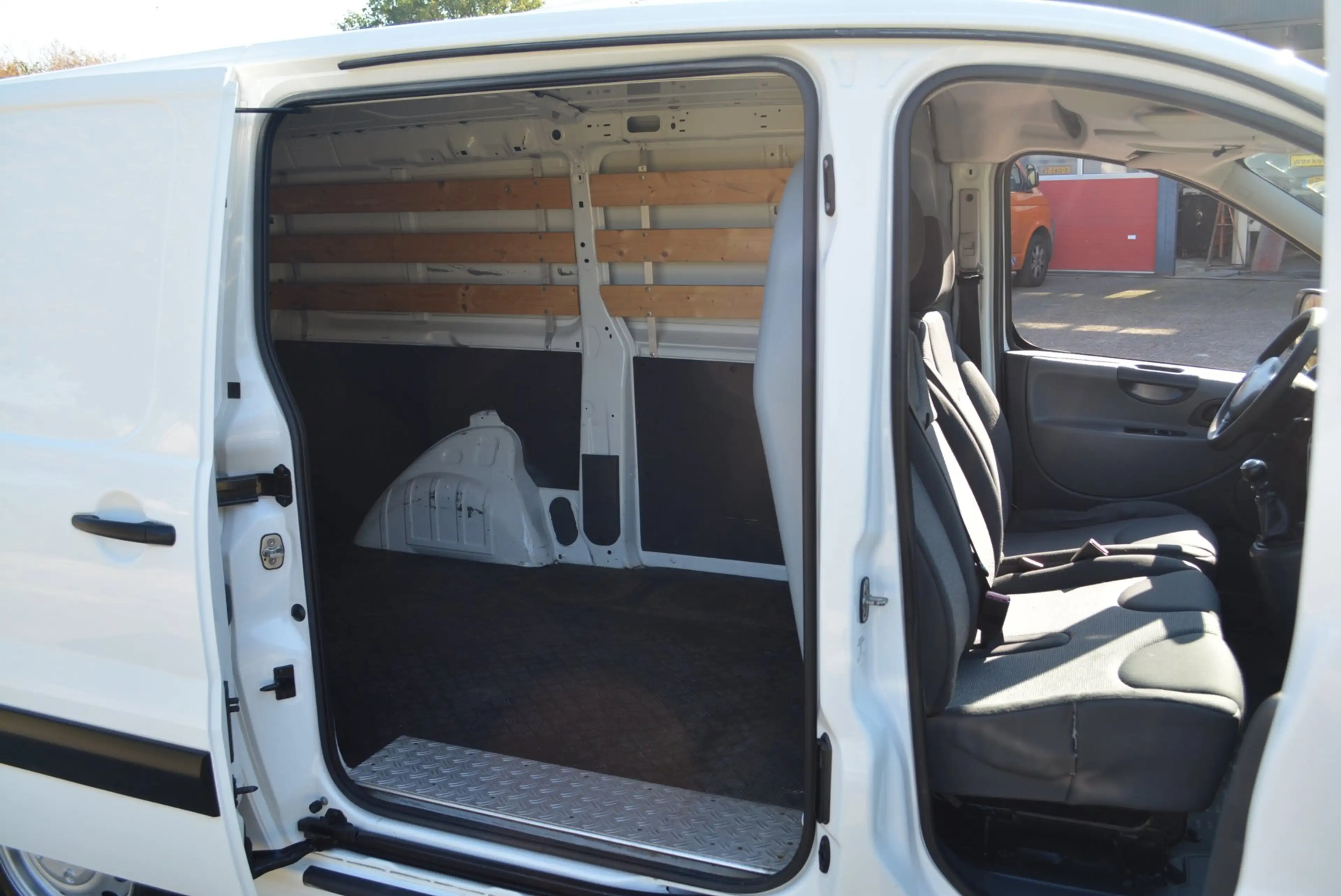 Peugeot Expert 229 2.0 HDI L2H1 Profit+ — photo 2