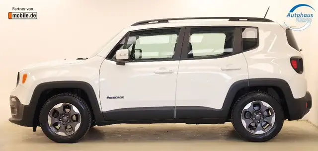 Jeep Renegade view 4