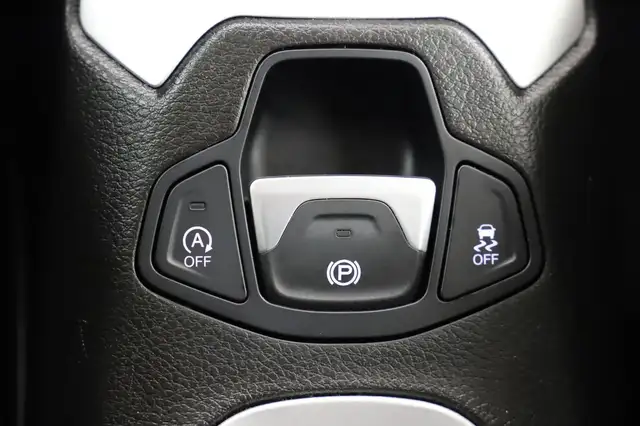 Jeep Renegade view 28