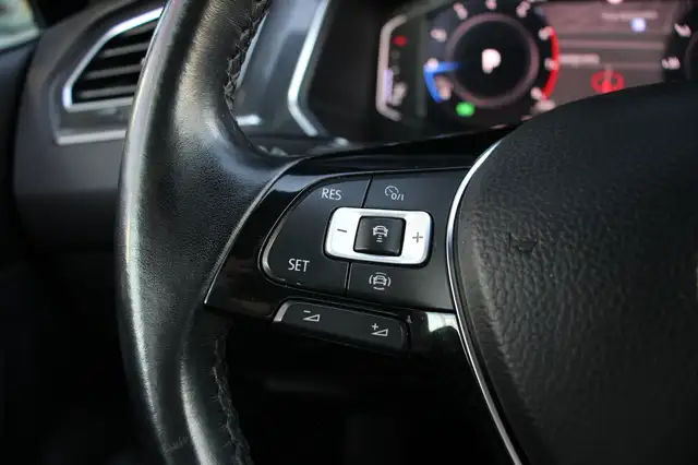 Volkswagen Tiguan Allspace view 28