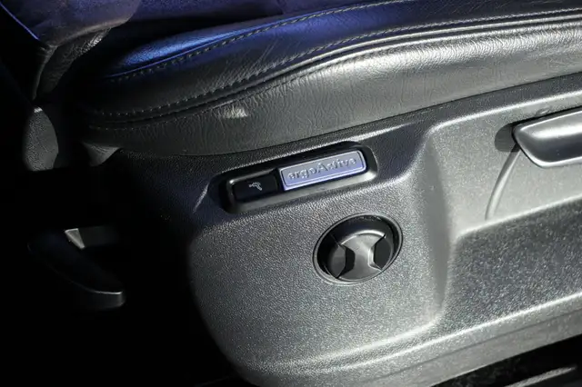 Volkswagen Tiguan Allspace view 14