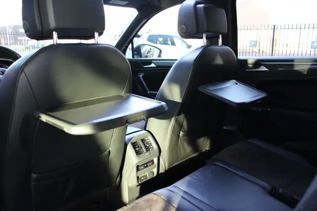 Volkswagen Tiguan Allspace view 27