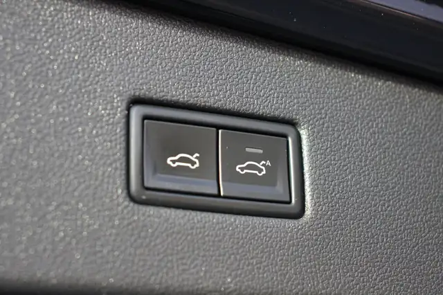 Volkswagen Tiguan Allspace view 23